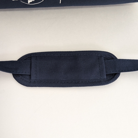 Universal Studios Orlando Resort Logo Kanata Beach Picnic Sports Blanket NWT - Picture 6 of 8